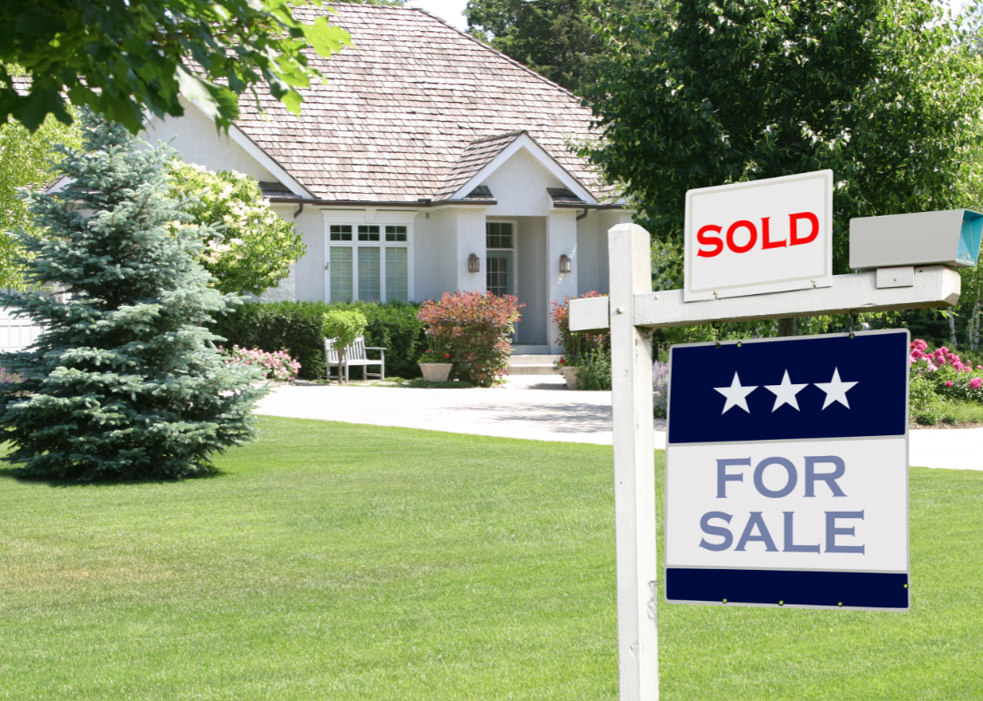 How Do Cash Home Buyers Determine a Fair Offer Price?