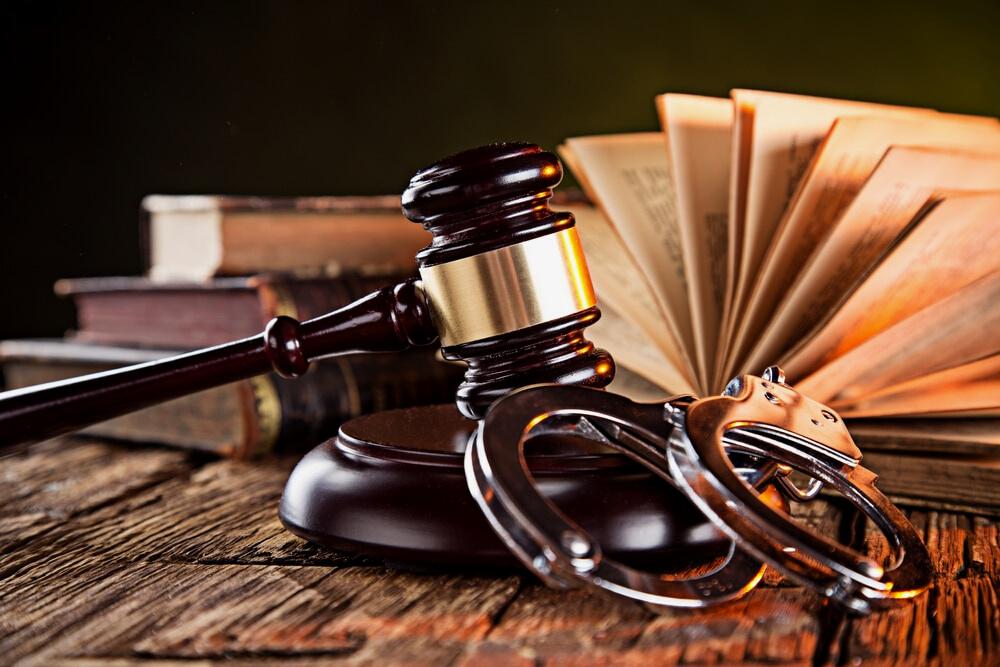 Navigating the Legal System with a Criminal Lawyer